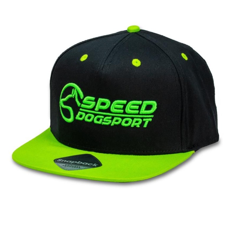 Cappellino con visiera piatta